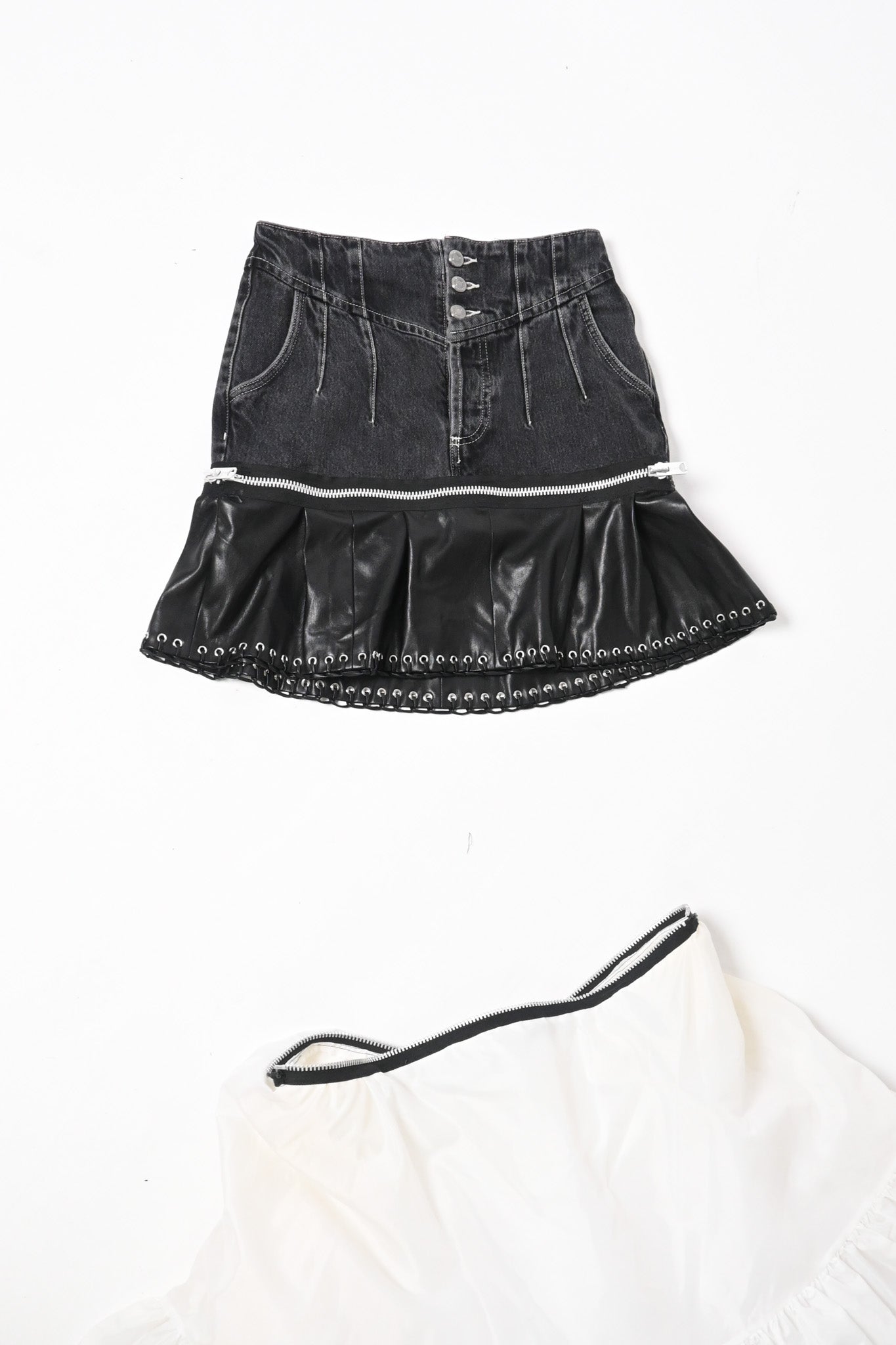 UNZIPPED skirt S/M (find at Friend Museum)