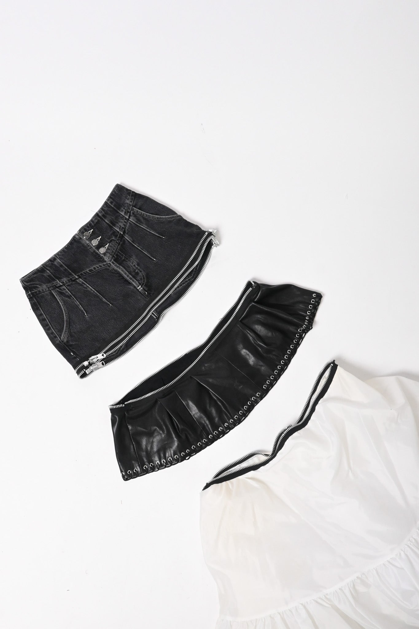 UNZIPPED skirt S/M (find at Friend Museum)