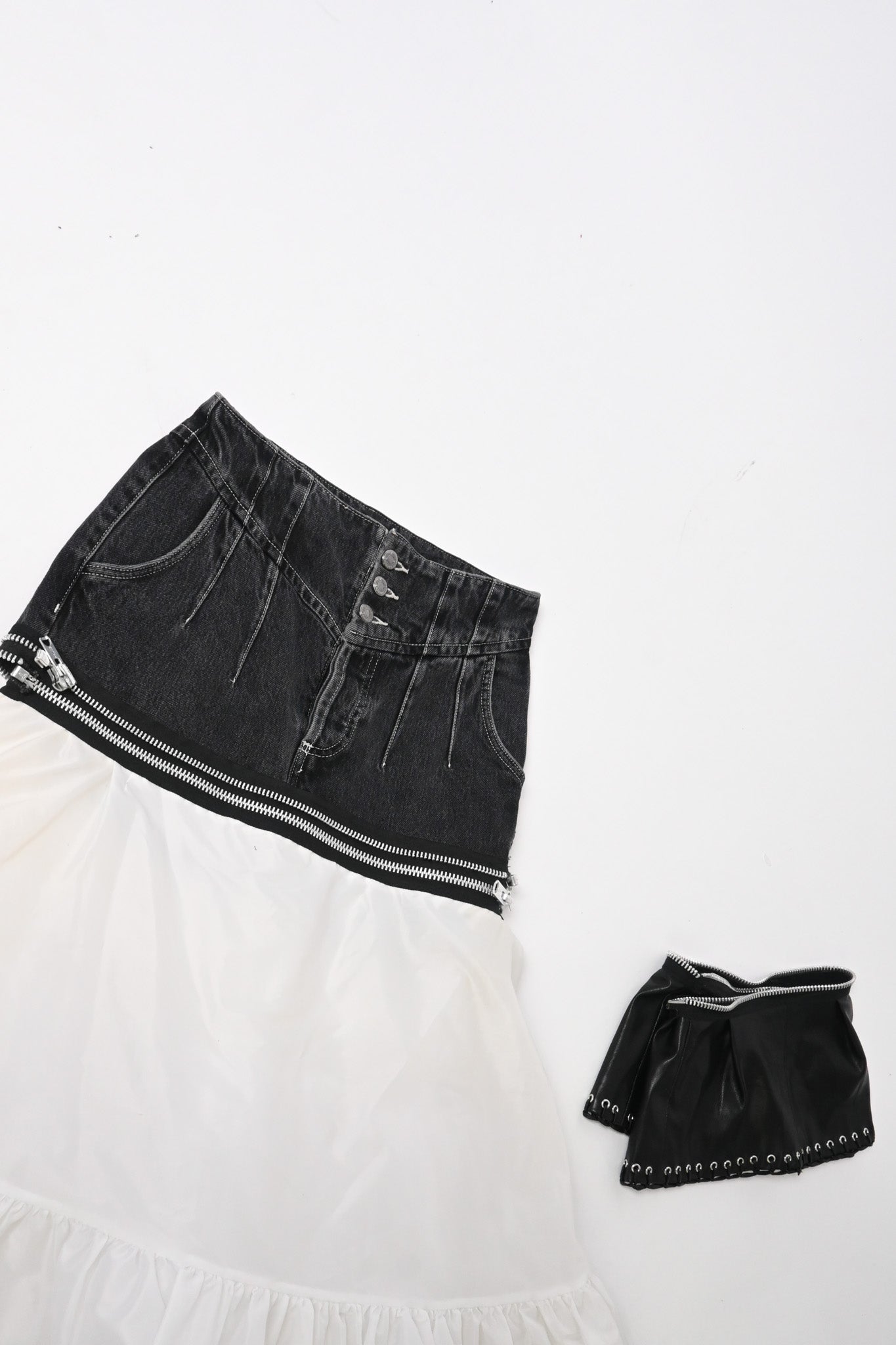 UNZIPPED skirt S/M (find at Friend Museum)