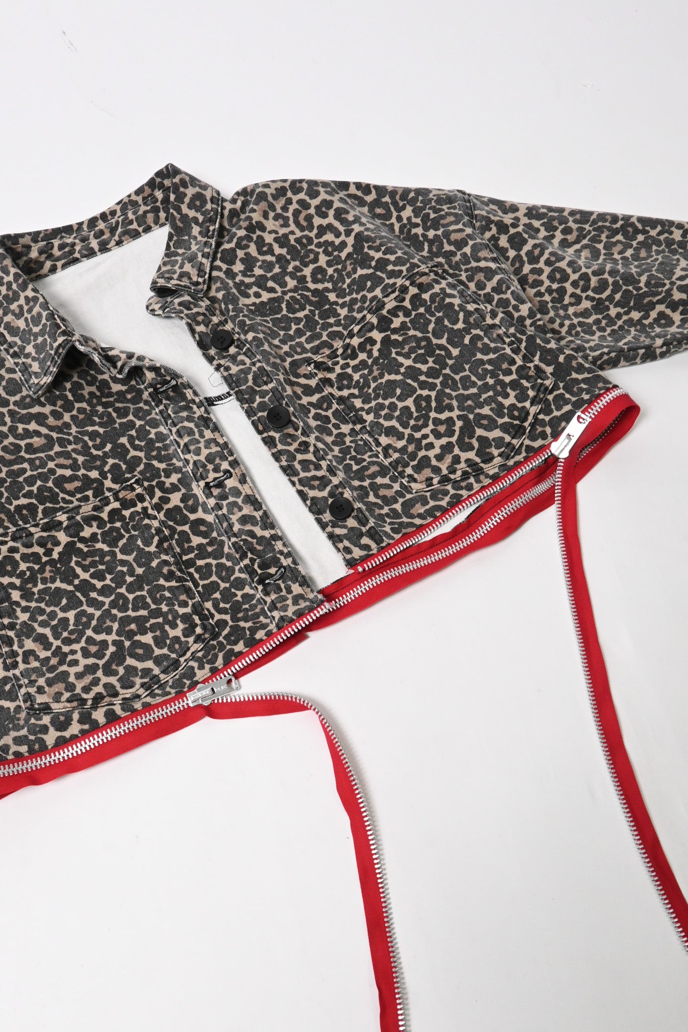 Cropped zipper jacket