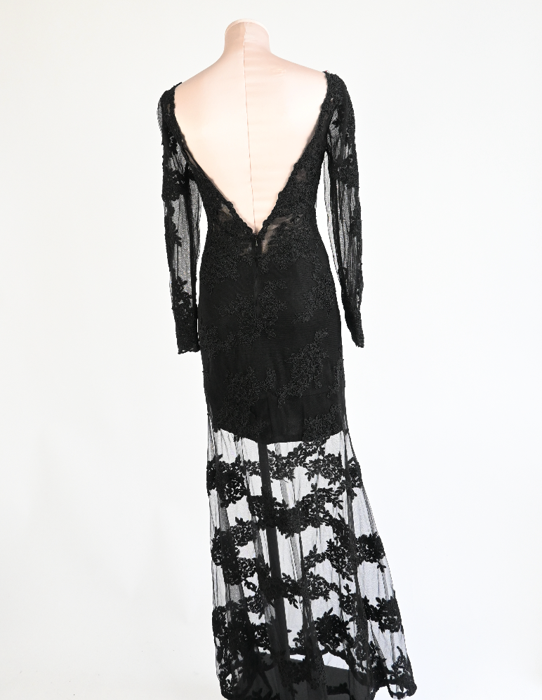 Lace backless dress