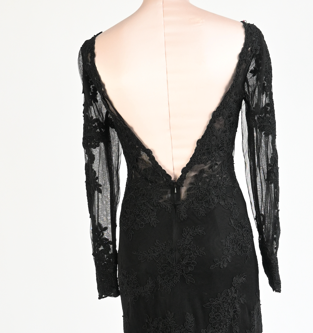 Lace backless dress