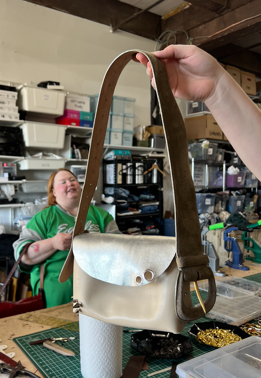 Leather Class BAG MAKING (August 23rd 11-1pm)