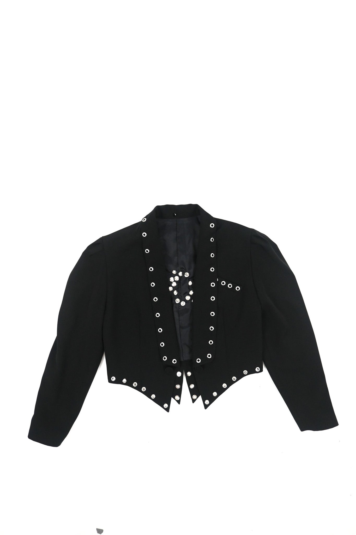 Grommet dan Blazer S