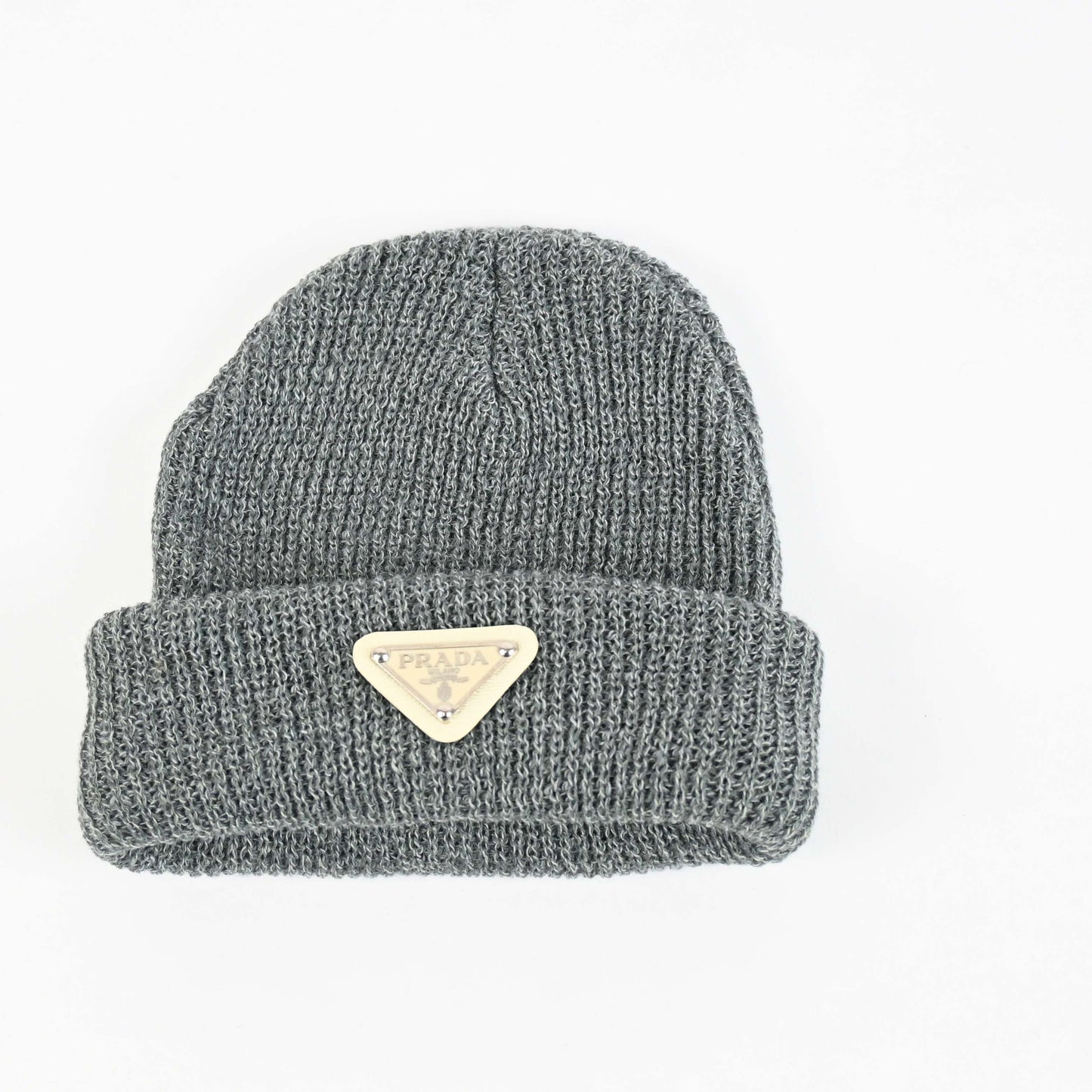 Grey/Green Rib style beanie grey emblem