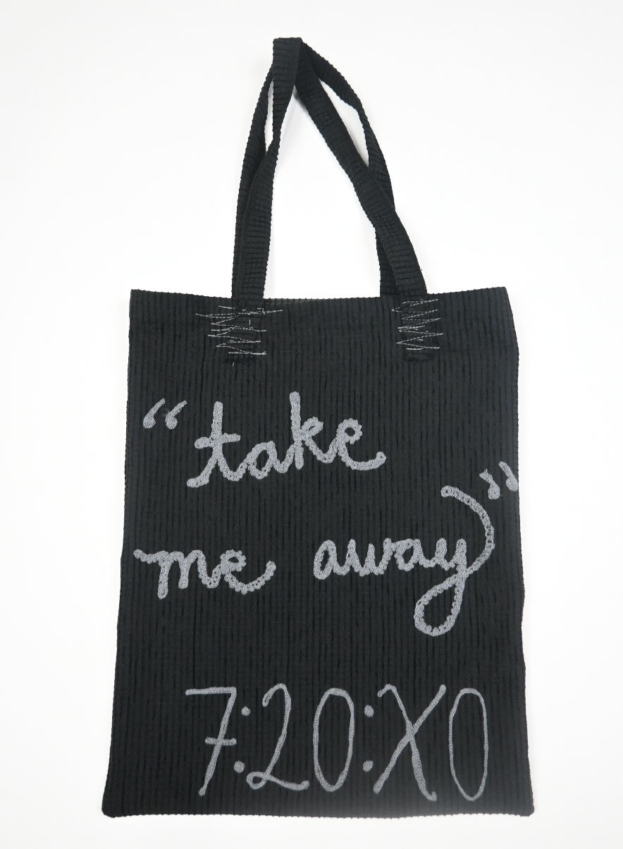 Tote bag