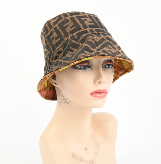 Reversible bucket hat