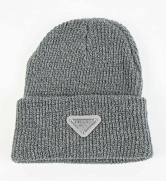 Grey/Green Rib style beanie grey emblem