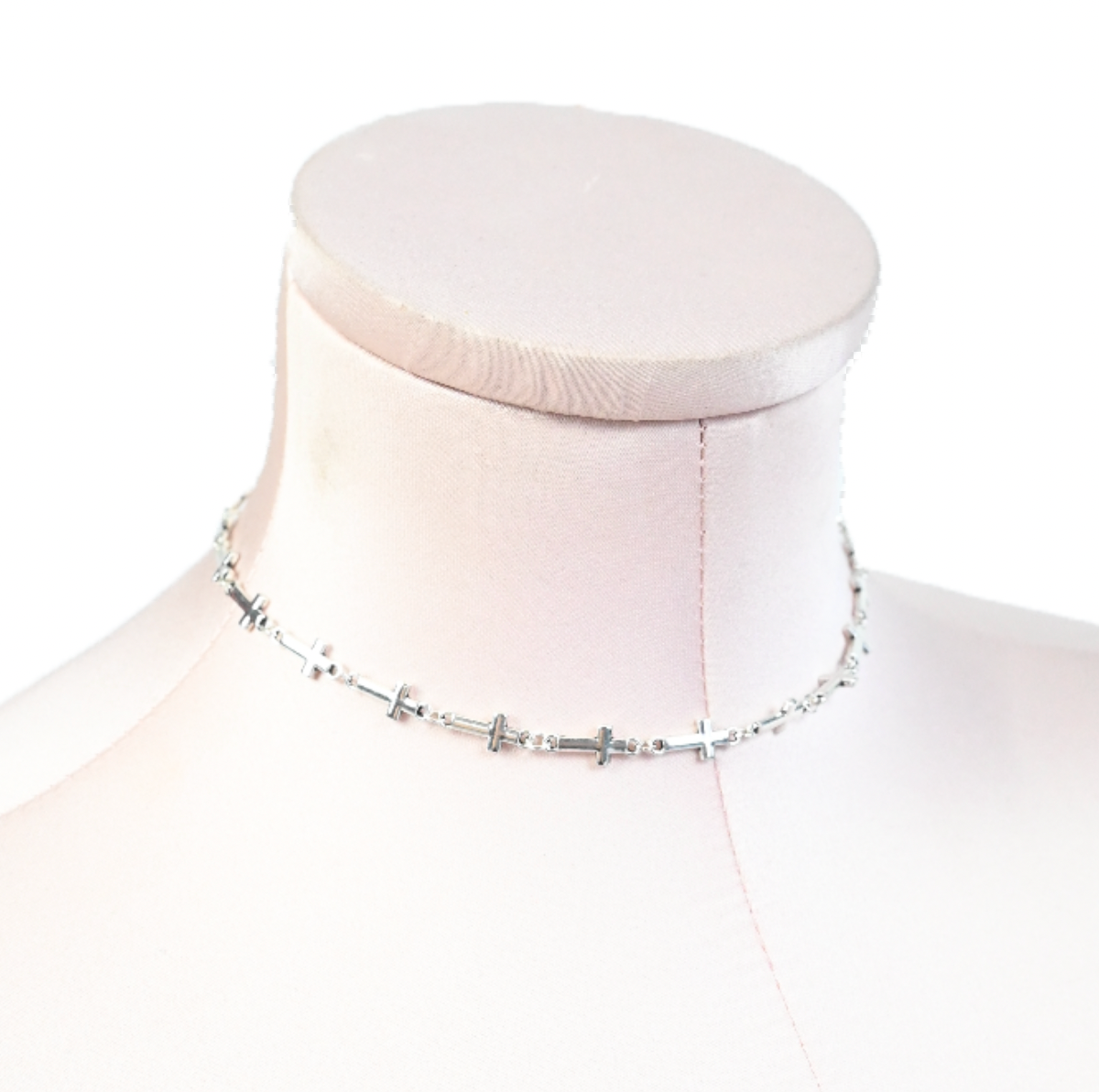 Cross choker