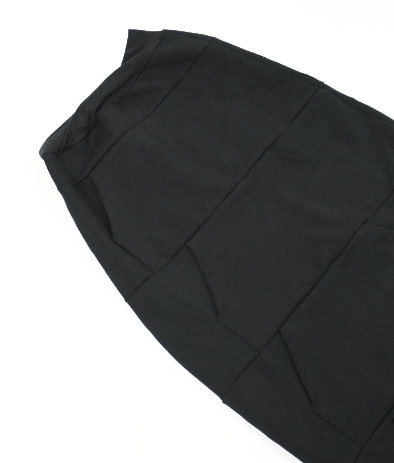 JINJI'S BLACK pocket skirt (Medium)