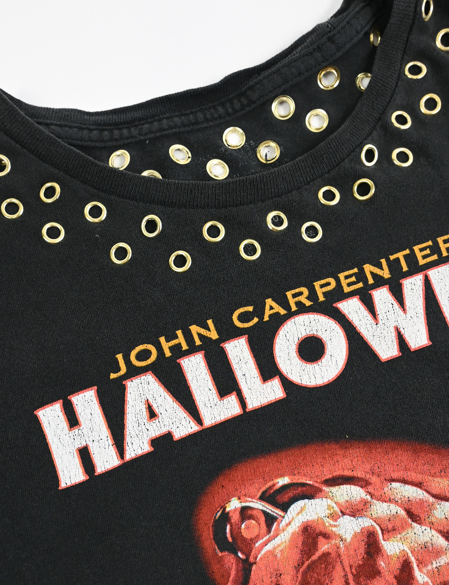 HALLOWEEN gold GROMMET TEE (large)