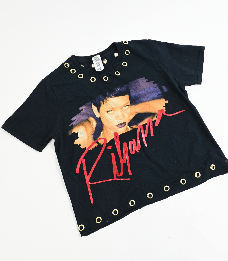 Rih Rih gold GROMMET TEE (small)