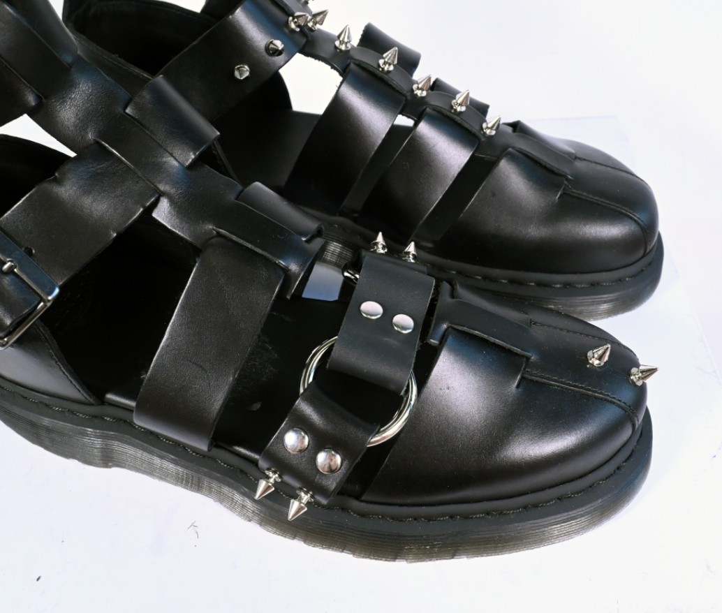 Doc sandals (12.5-13M)