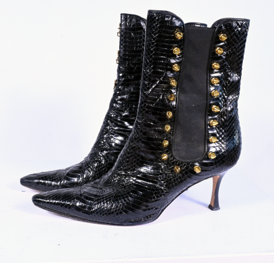 Snake Skin Manolo boots (8-8.5)