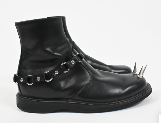 Spike boots (9W)