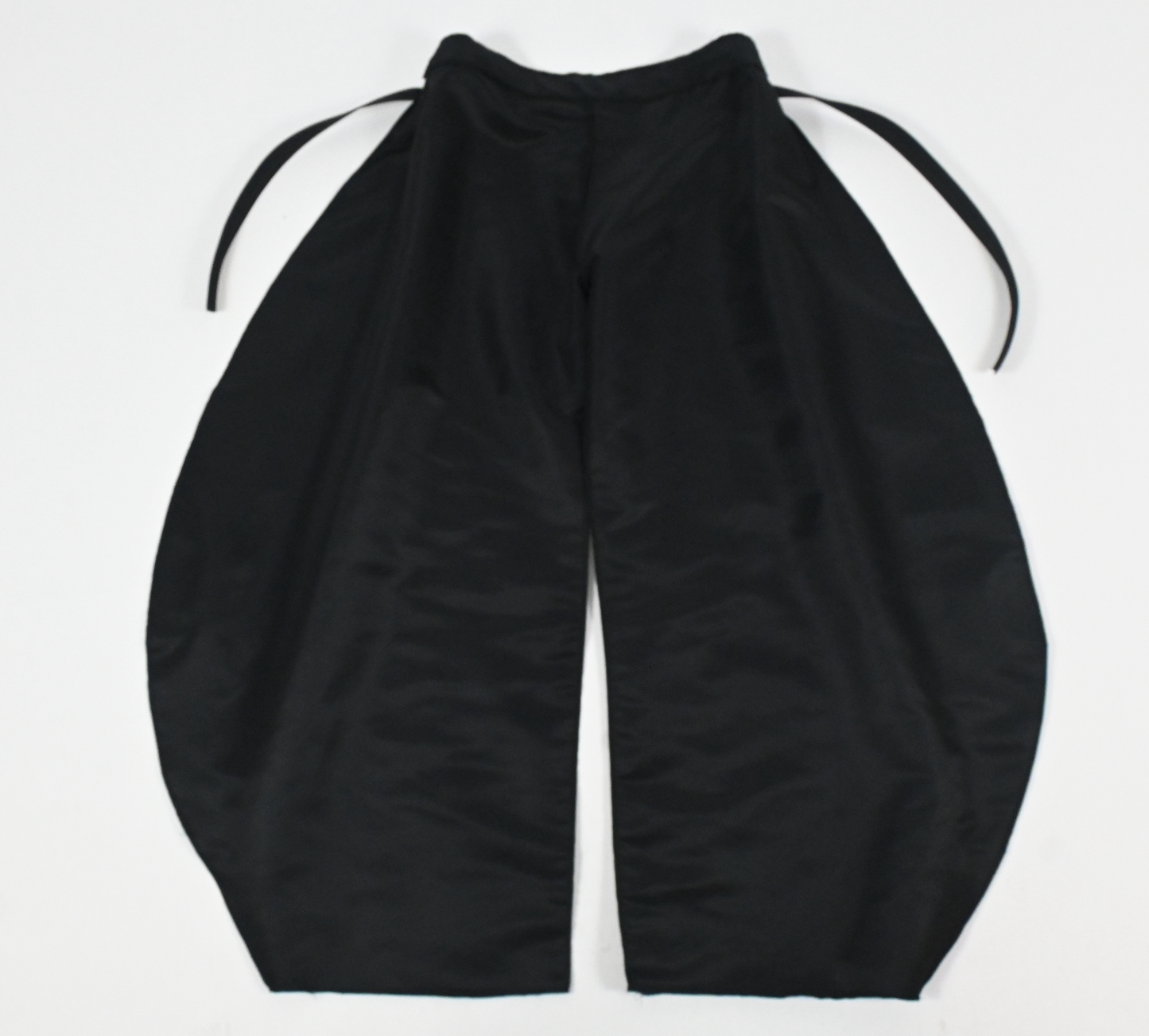 Nylon zip pants